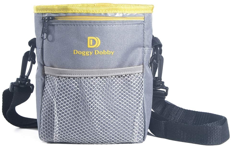  DoggyDobby Bolsa Entrenamiento Perro con Ajustable y Extraible Correa de Cintura y Correa para el Hombro, Dispensador Bolsas Caca Perro, Facil de llevar Comida perro, Juguetes, Iphone 6 Plus, etc 