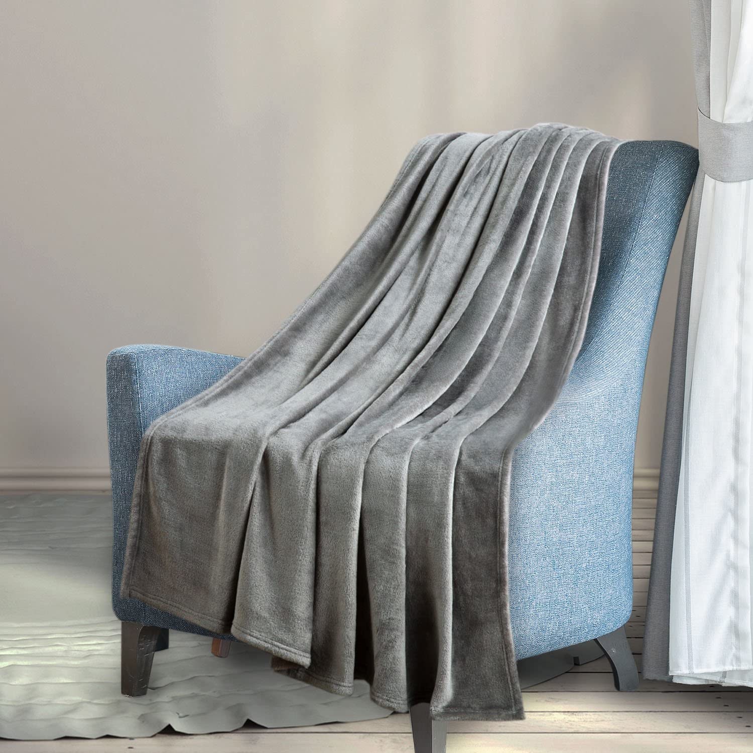  Bedsure Mantas para Sofás de Franela 150x200 cm - Manta para Cama 90 Reversible de 100% Microfibre Extra Suave - Manta Gris Transpirable 