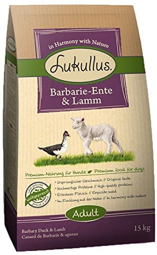  Lukullus Pato de barbería para comida de perro y cordero. Una comida para perro saludable y bien caliente. 