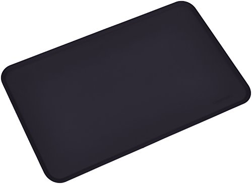 AmazonBasics - Alfombrilla para comedero de mascota, de silicona, impermeable, 47 x 29 cm, Negro