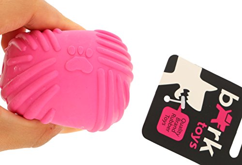 BARK - Pelota de goma para perros. Flexible. Con sonido. Resistente. Texturas y canaletas para cuidado e higiene de dientes y encías. Impermeable. Lavable. Perros jóvenes y adultos. Tira y coge. - FUCSIA