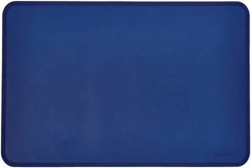 AmazonBasics - Alfombrilla para comedero de mascota, de silicona, impermeable, 61 x 41 cm, Azul