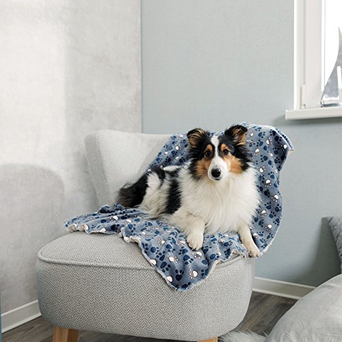 TRIXIE Manta para Perros Mascotas - Manta Sofa Suave Manta para Mascotas Perros Gatos Cálida Protección Manta Tammy Huellas 35 x 26,5 cm Azul