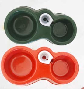 Uteruik Dog Cat Tazones Dobles, alimentador de Agua para Alimentos en la Jaula Tazón de biberón, Doble Uso, Color Aleatorio 1pcs