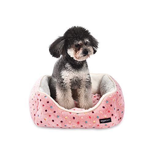 Amazon Basics Cama para mascotas, pequeña, de color rosa con lunares