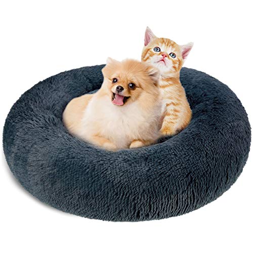 KROSER Cama para Perros y Gatos Cama de Felpa para Mascota Redonda Rosquilla Grande Pequeño Cachorro Autocalentamiento Domésticos Invierno, Calmante, Portátil, Cómoda y Lavable,60cm(Gris Oscuro)