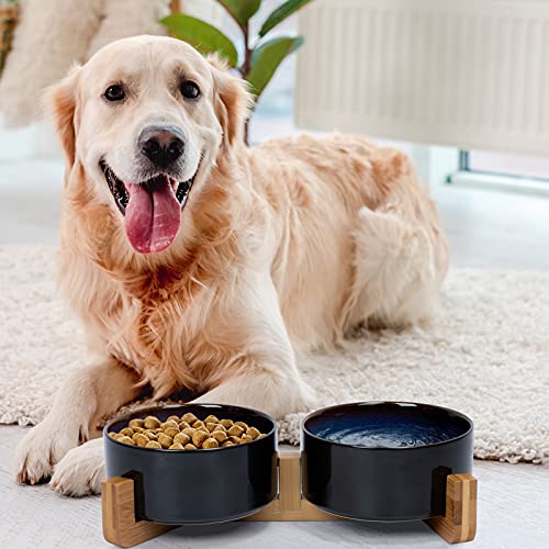 SPUNKYJUNKY Cuenco de cerámica para Perros, Cuenco Grande para Perros y Gatos, Elevado con Soporte de bambú, Cuenco de Comida para Perros y Gatos, Juego de Cuencos Altos para Perros de 850 ml